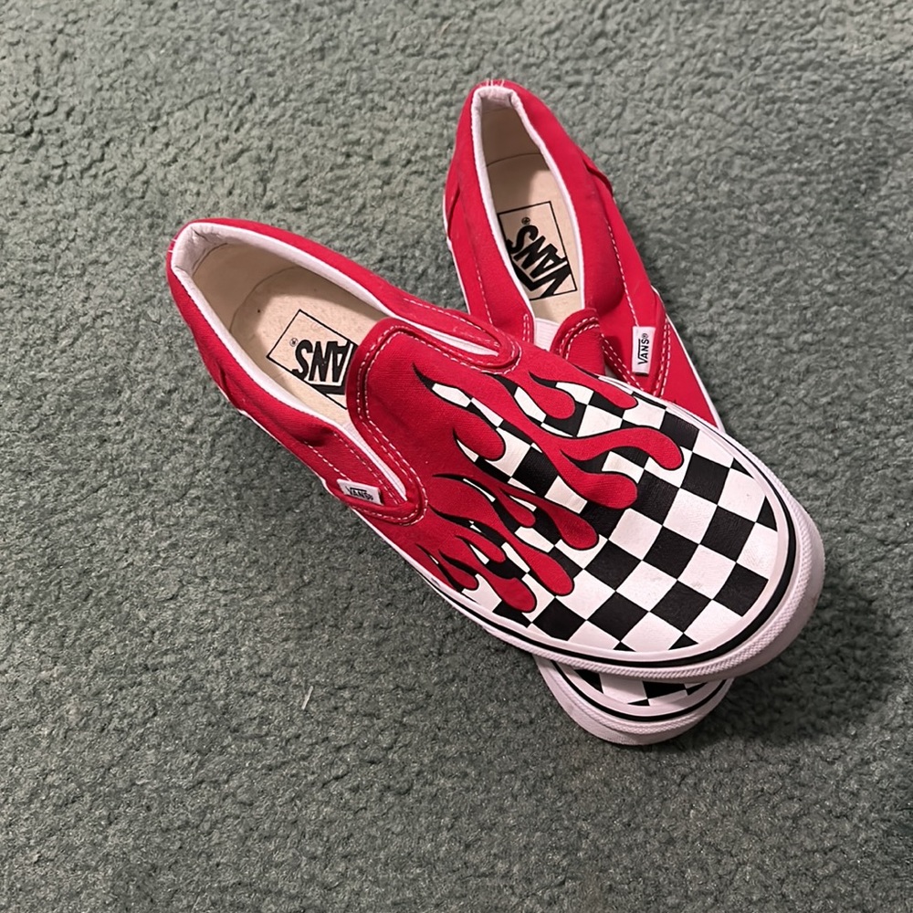 Vans - Picture 2 of 2